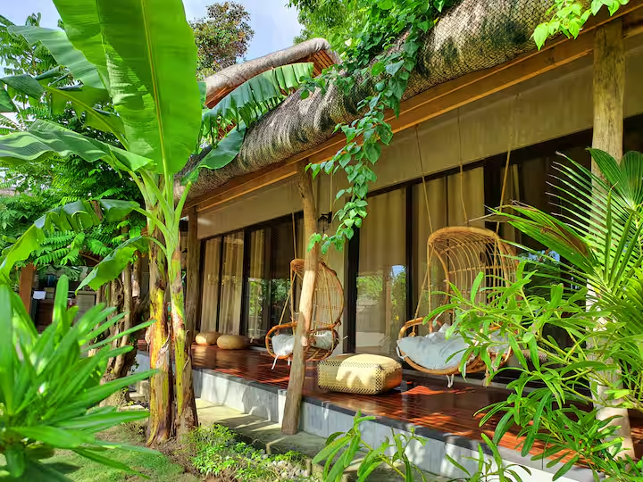 Seaside Restaurant Dining